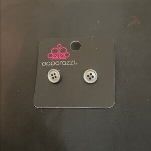 Paparazzi Chic Silver Stud Earrings